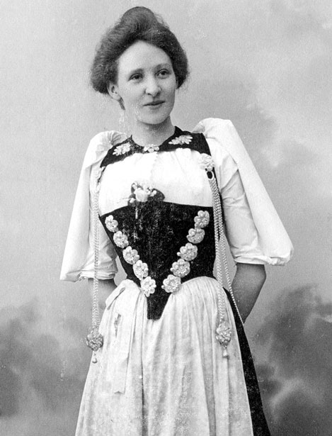 Rose Dietrich aus Interlaken in der Berner Tracht